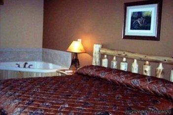 Pine Peaks Lodge & Suites Cross Lake Rum bild